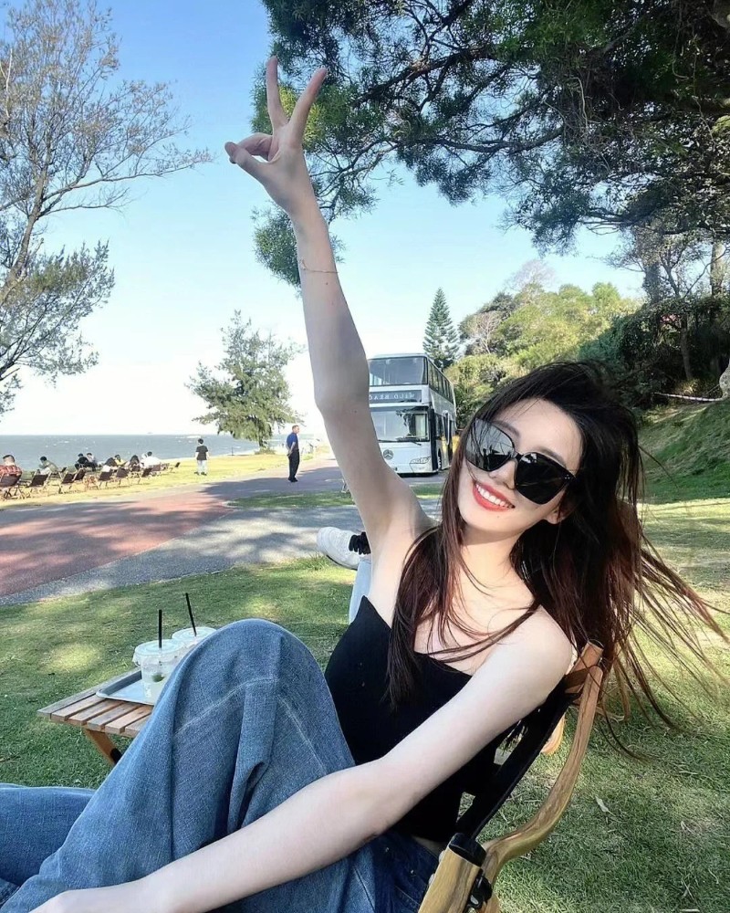 ảnh gái xinh trung quốc cười tươi