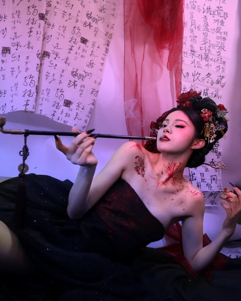 Cô nàng biểu diễn với phong cách dance cover