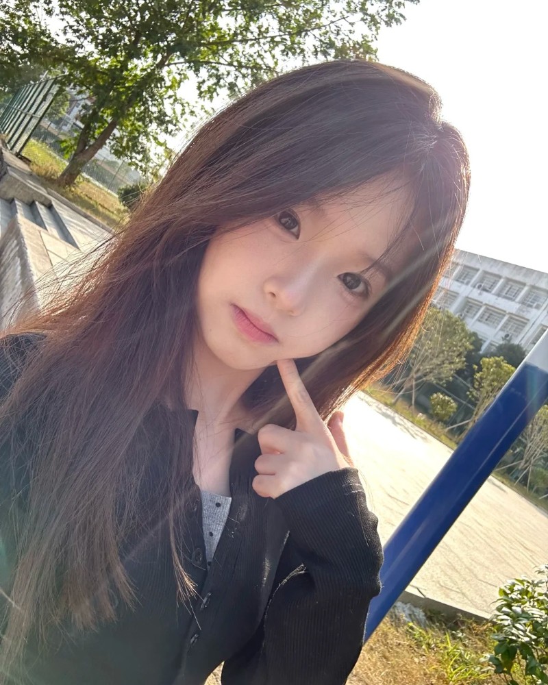 gái xinh cấp 3 chụp ảnh cận mặt