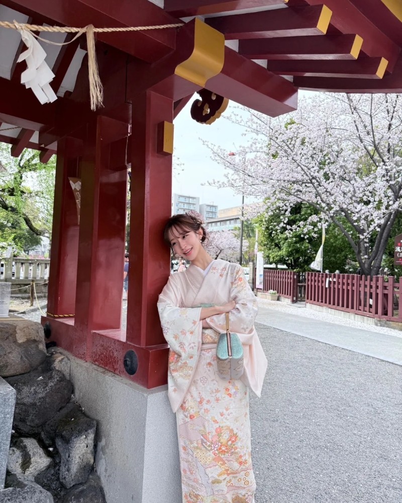 dạo phố Nhật trong ngày đẹp trời