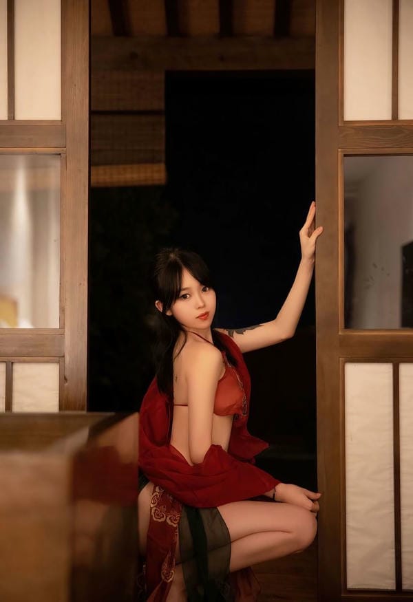 ảnh sex cổ trang 3