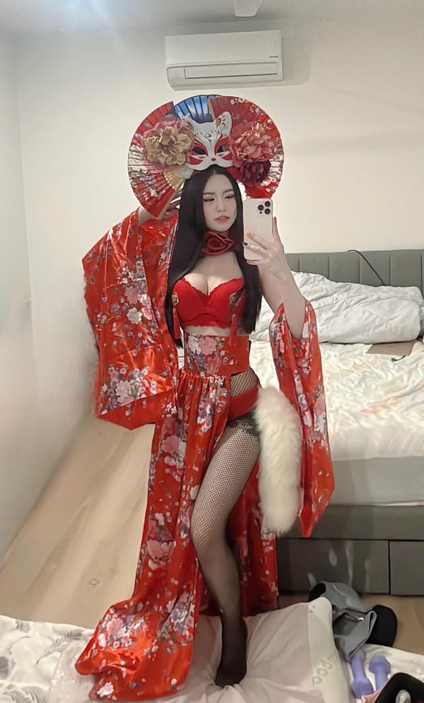 ảnh sex linh miu 27