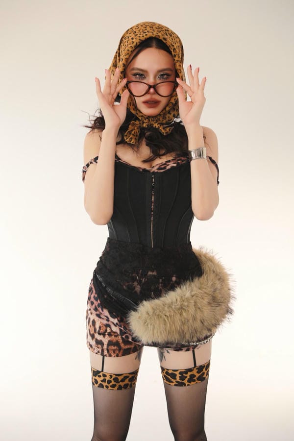 ảnh sex linh miu 32