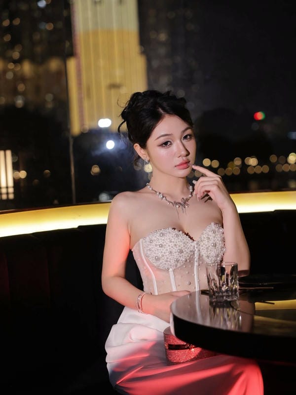 ảnh sex trần hà linh 13