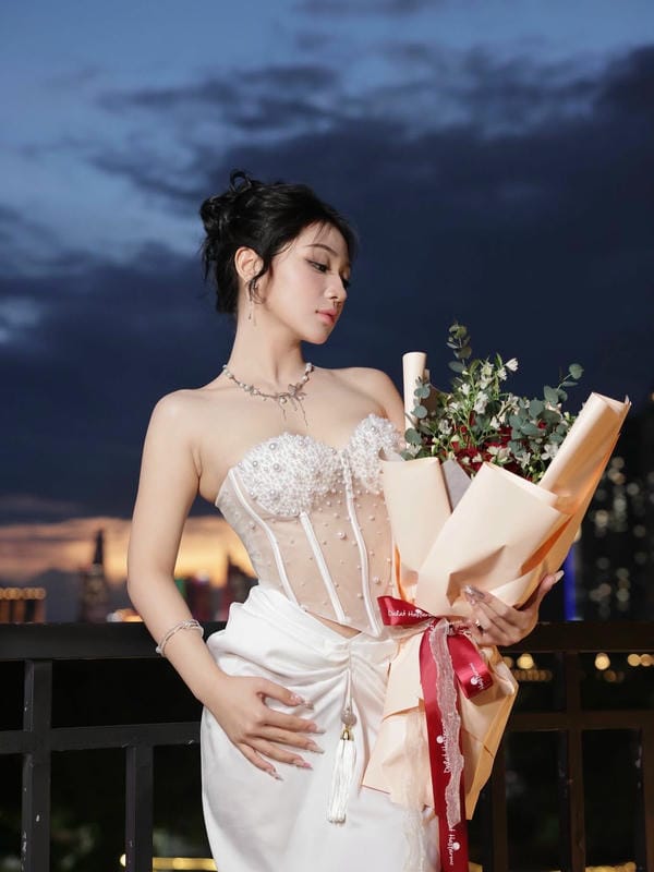 ảnh sex trần hà linh 28