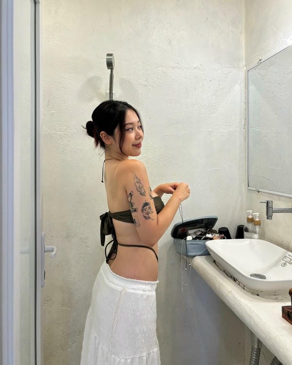 ảnh phí hồng hà leak 14