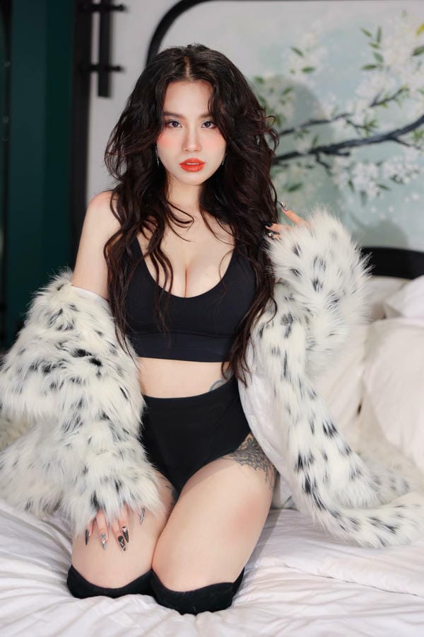 ảnh sex linh miu 13