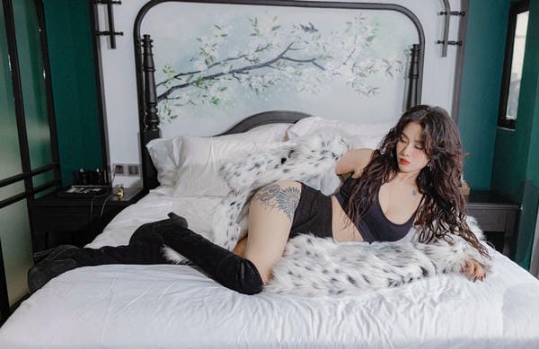 ảnh sex linh miu 19