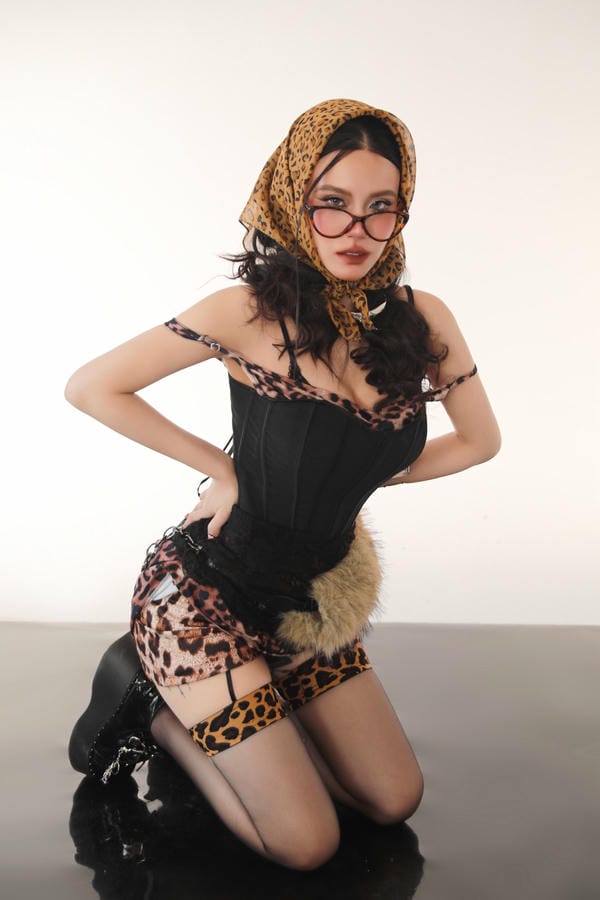 ảnh sex linh miu 35